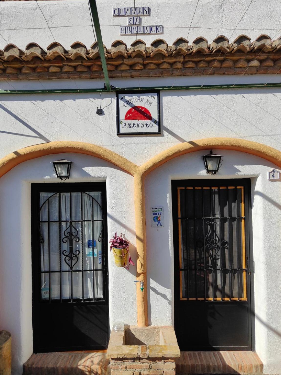Cuevas El Abanico - Vtar Vivienda Turistica De Alojamiento Rural Гранада Экстерьер фото